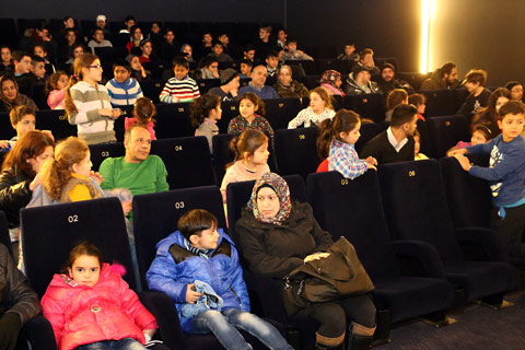 Foto Flüchtlingskinder Kino