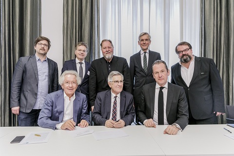 Von links: Jan Herchenroeder, Dr. Stephan Holthoff-Pförtner, Alexander Skipis, Prof. Dieter Gorny,  Jürgen Doetz,  Dr. Harald Heker, Mathias Döpfner, Alfred Holighaus.